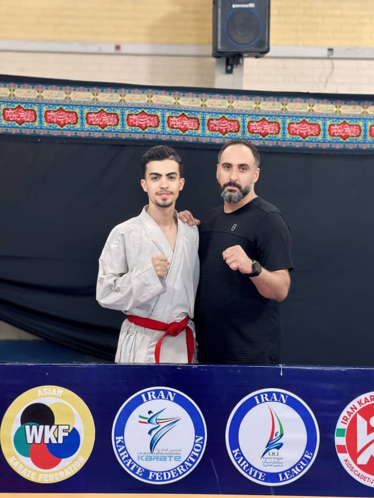 محمد حسین شیرصفت نفر اول وزن منهای ۵۵ کیلوگرم کاراته  رده سنی امید پسران
