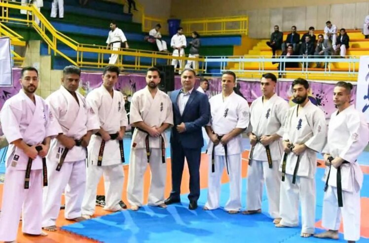 بانوان و آقایان فارس قهرمان مسابقات کاراته سبک کیوکوشین kwf قهرمانی کشور شدند 